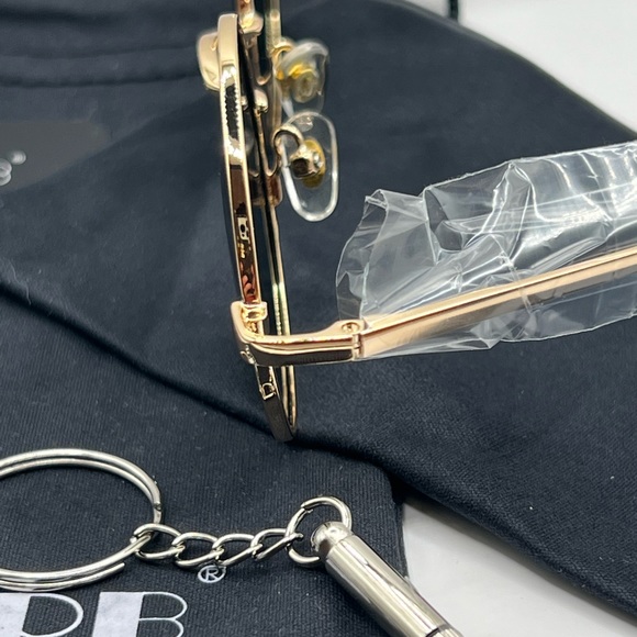 COPY - AZORB Collection Sunglasses 😎 - Picture 2 of 4